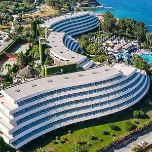 Resort The Grand Blue Sky International