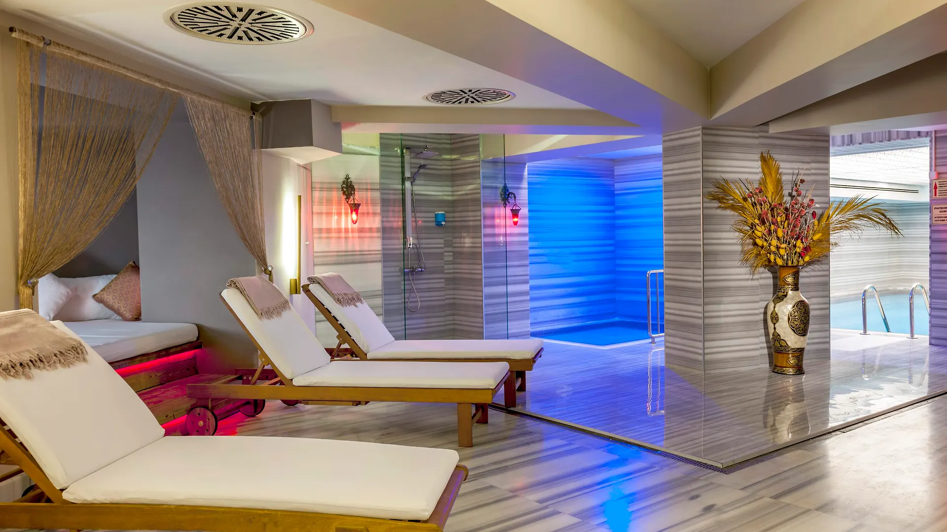 Hotel Yasmak Sultan Istanbul 4*,